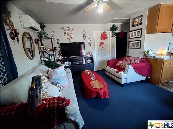 2nd image of 1142 Magnolia St #1