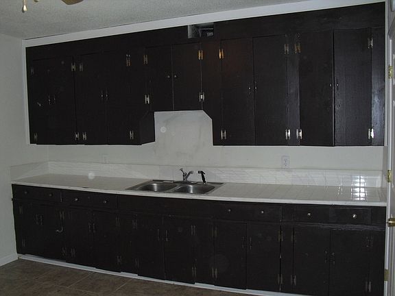 2nd image of 502 Hilda St #A