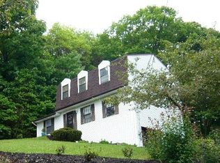 5441 Hardt Rd, Gibsonia, PA 15044