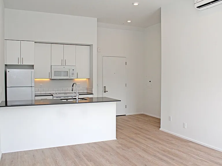 ES1213 -Alberta Street Lofts — Photo 10
