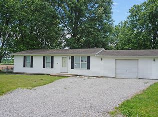 201 Sunrise Dr, Allendale, IL 62410