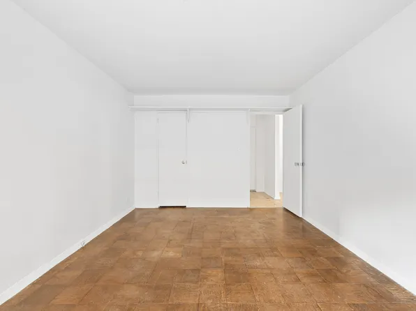 235 East 87th Street image 5 of 10