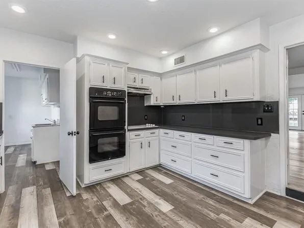 15702 Corinthian Way, Willis, TX 77318
