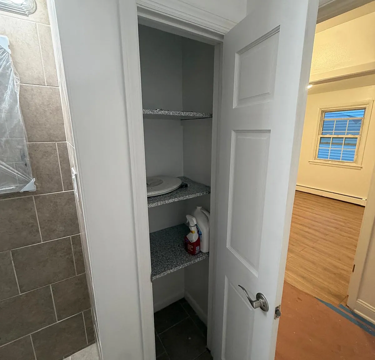 3 bed, $3,800 — Photo 2