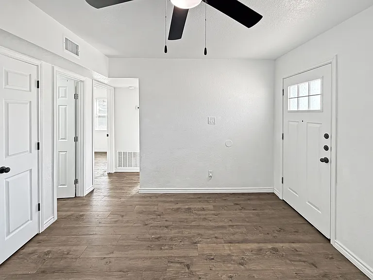 515 Bremser Ave #1 — Photo 7