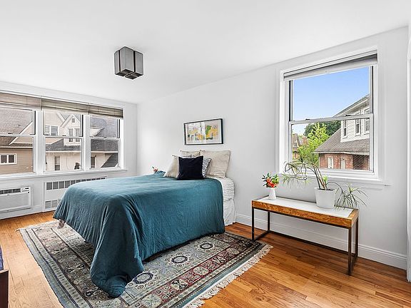 4th image of 415 Argyle Rd APT 3E