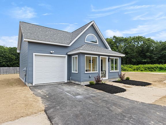 2nd image of 16 Thistle Drive #C