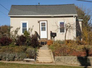 950 E Mineral St, Platteville, WI 53818