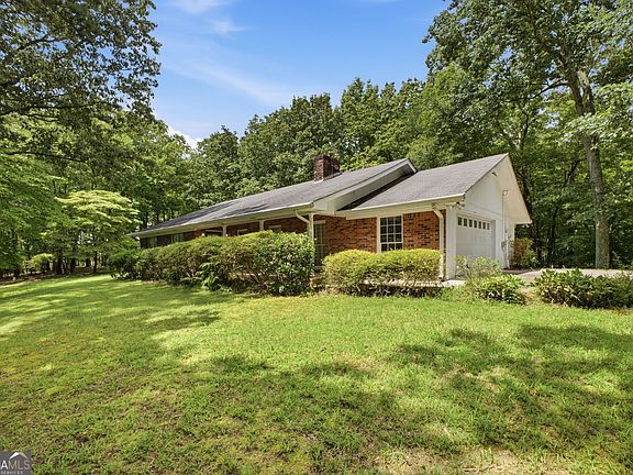 2nd image of 571 Frontier Cir