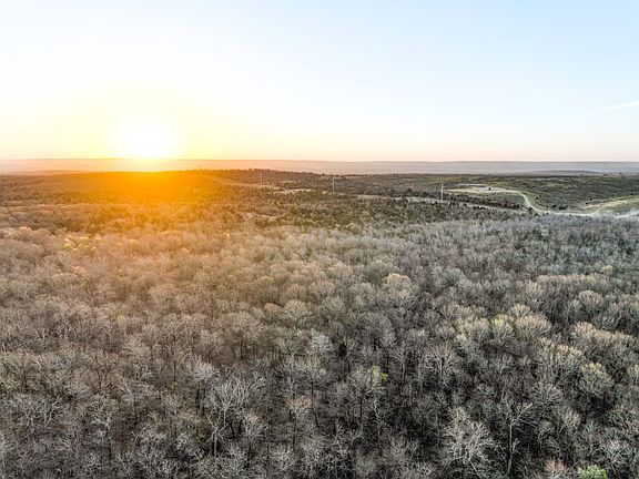 5th image of N Hope Rd