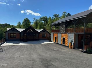 218 Marian Lake Way, Sevierville, TN 37862