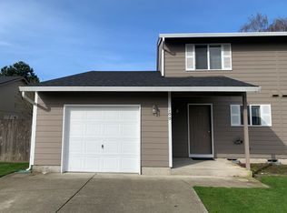 98-100 Penny Ln, Kelso, WA 98626
