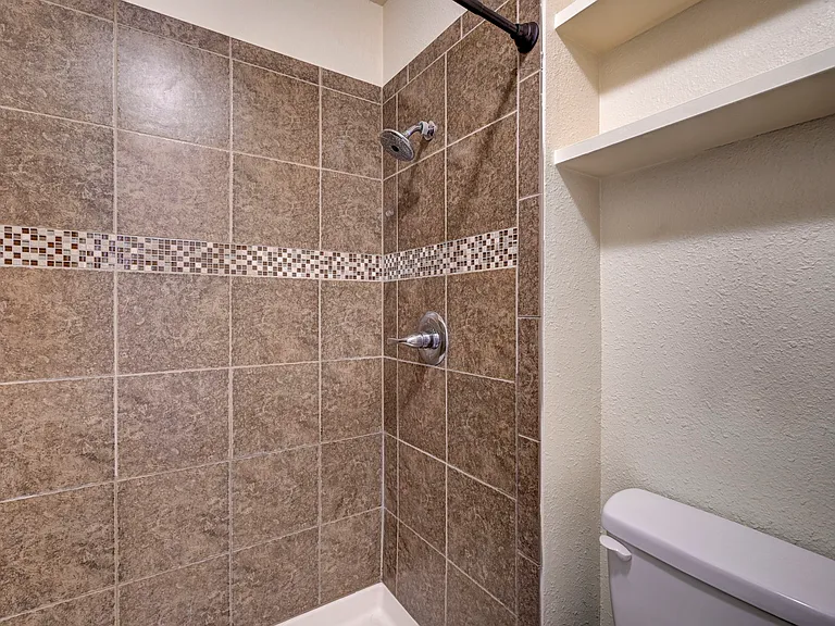4318 Moonbeam Dr — Photo 28