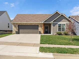 411 N Daylily Dr, Lawrence, KS 66049