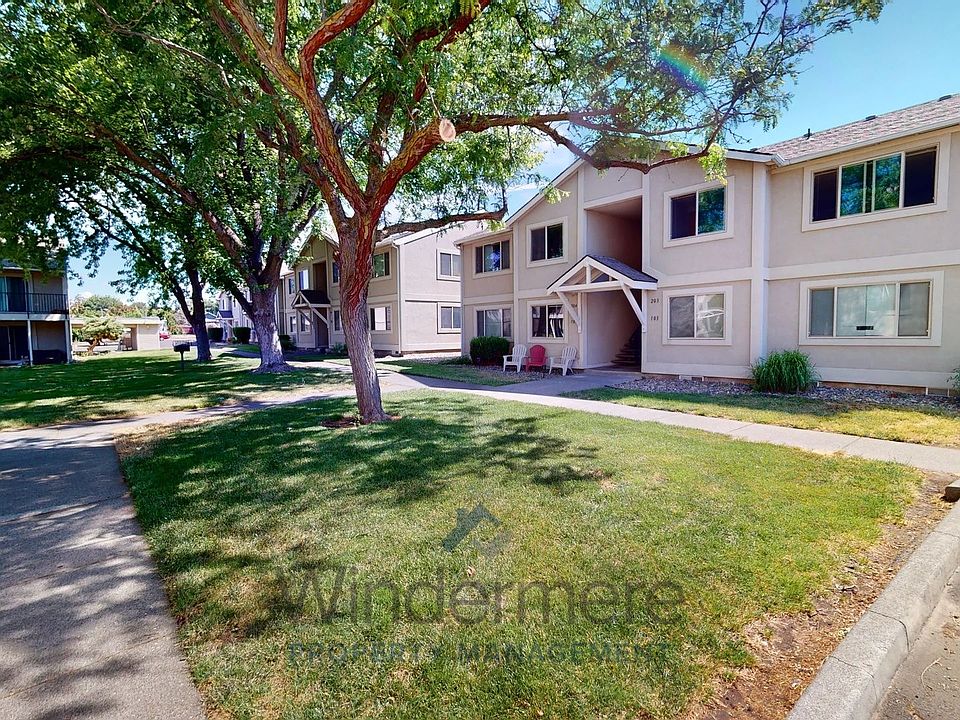 1st image of 1931 Melrose St APT 201