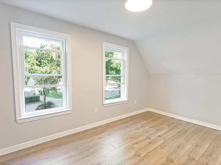 19 Prospect St #2 — Photo 14