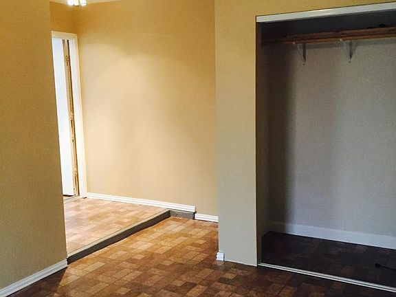 4th image of 4510 Miramar Dr