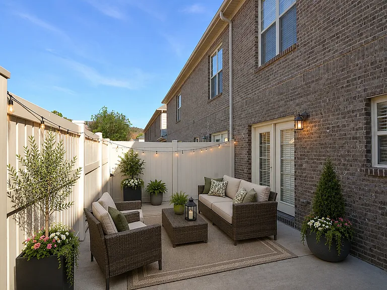 CHANEY PLACE TOWNHOMES — Photo 13
