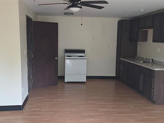 3rd image of 9904 Country Rd #3622