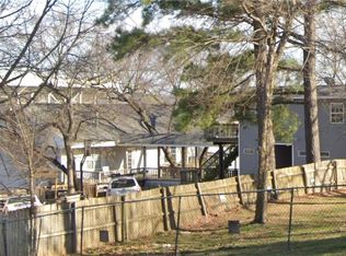 400 N Oliver Ave, Fayetteville, AR 72701