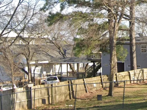 400 N Oliver Ave, Fayetteville, AR 72701