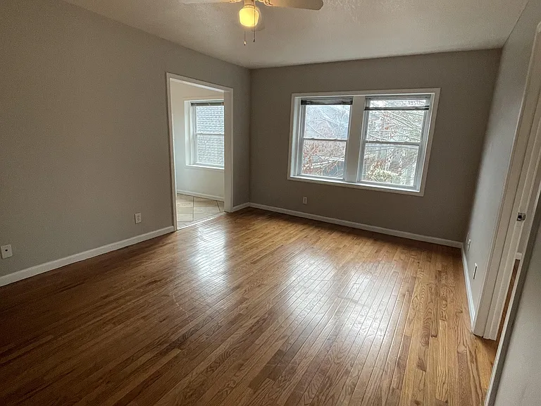 3401 Central St #302 — Photo 2