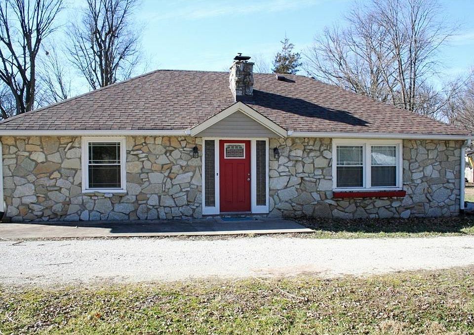 1st image of 940 Morgan Dr