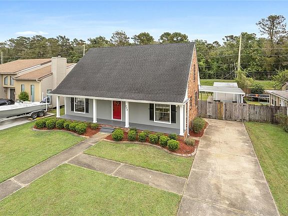 2nd image of 204 Dunleith Dr