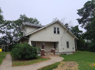 1775 Navajo Rd, McPherson, KS 67460