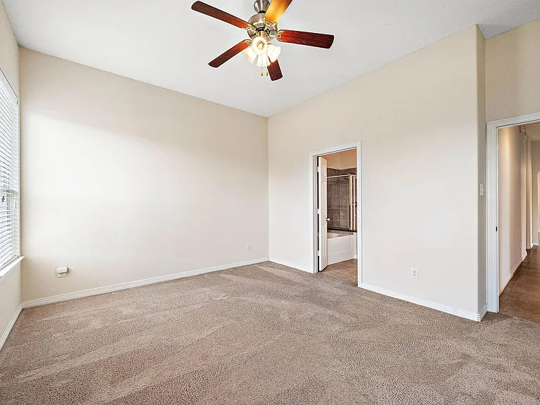 912 Sweet Pine Dr — Photo 10