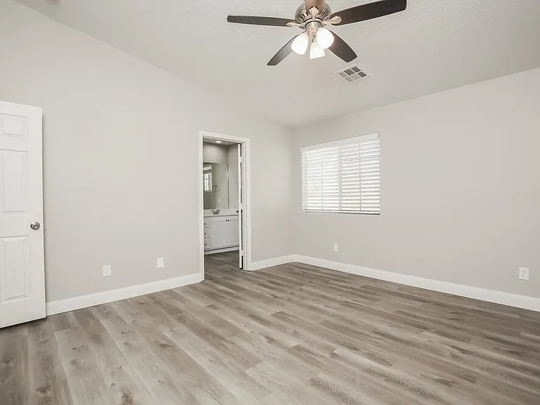 5468 Mercantile St — Photo 10