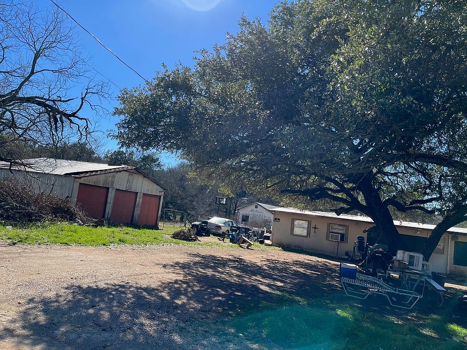 2nd image of 106 Mesquite Lane