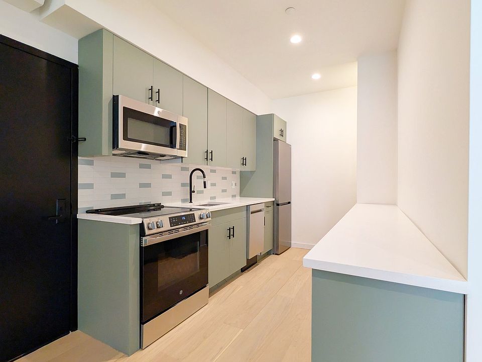 1st image of 1424 Greene Ave #1B