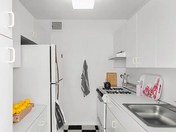 5th image of 185 W End Ave APT 16E