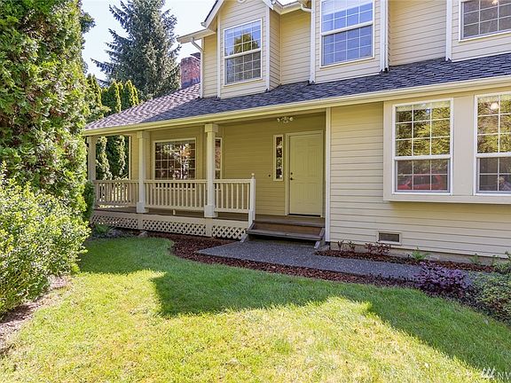 3rd image of 9228 176th St SE