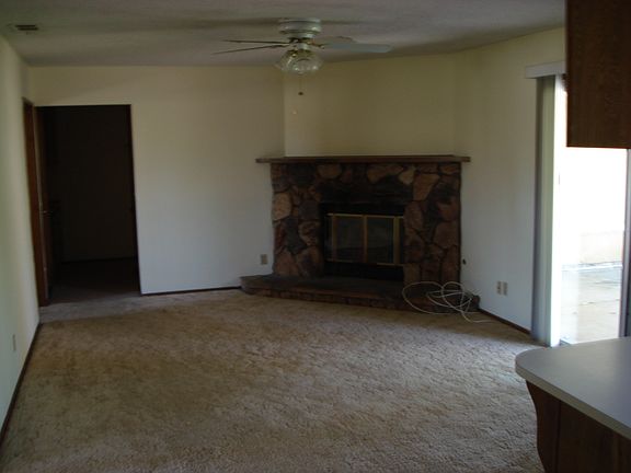 2nd image of 1820 Walden Ln