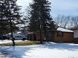 7557 Walnut Ave, Jenison, MI 49428