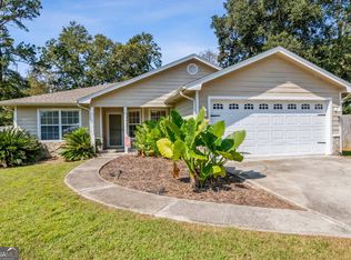 102 Royal Acres Ct, Kingsland, GA 31548