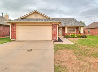 10705 NW 34th St, Yukon, OK 73099