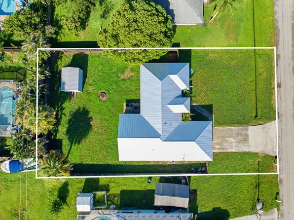 385 SW Nativity Terrace, Port St Lucie, FL 34953