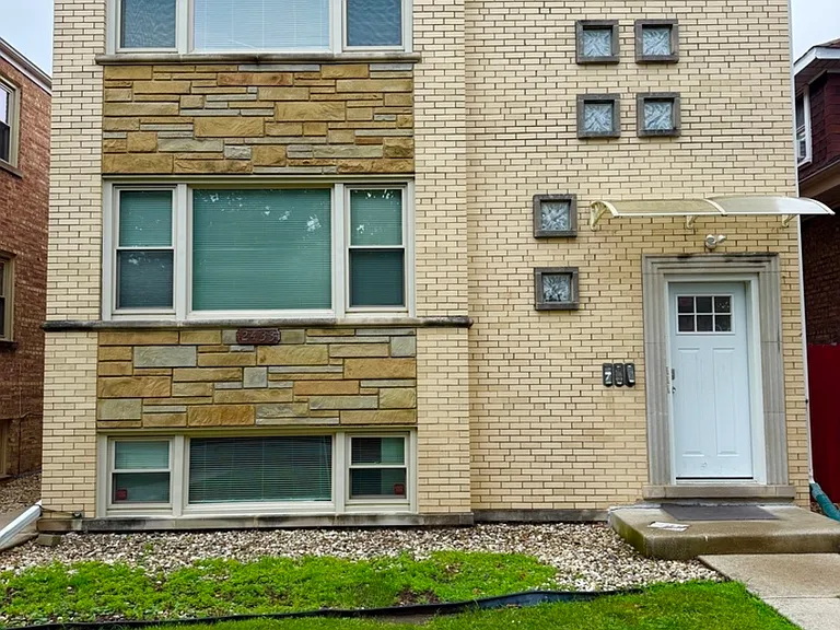 2433 N 78th Ave #2 — Photo 1