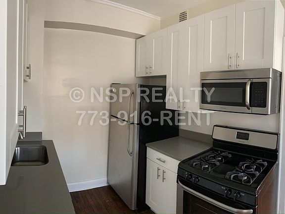 2nd image of 1308 W Lunt Ave #409