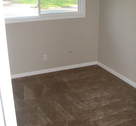 4th image of 1023 167th Pl NE