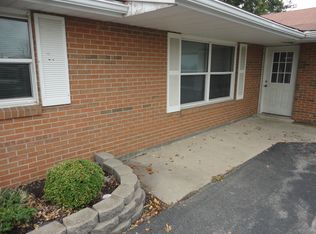 7463 Twin Maple Dr APT 2, Greenville, OH 45331
