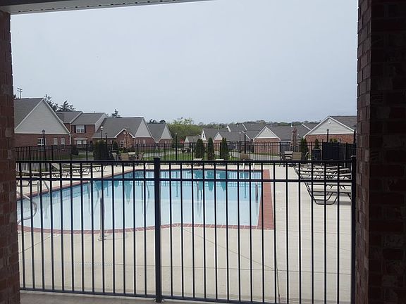 Swimming pool available!