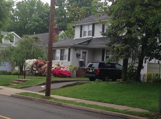 412 Maitland Ave, Teaneck, NJ 07666