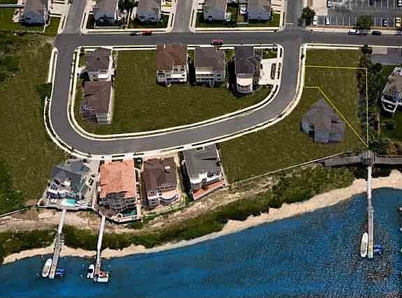 2nd image of 3 Hart Ave