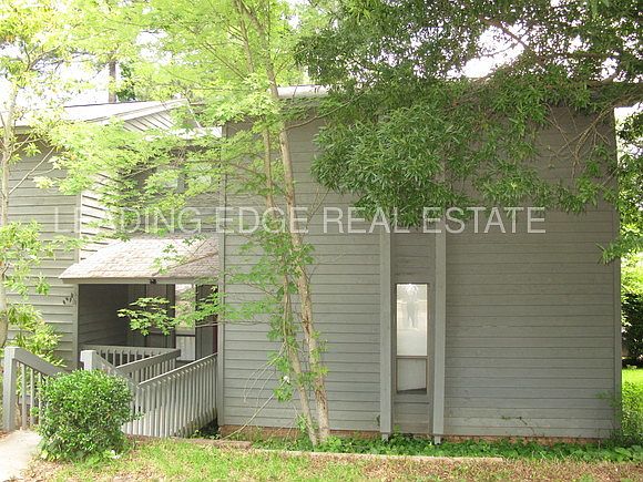 1st image of 3133 Village West Dr