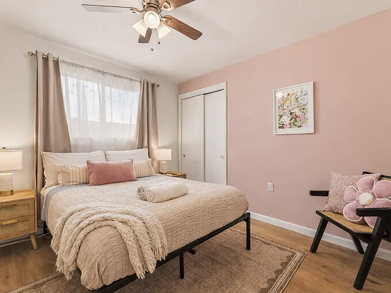1105 W Berkeley Ct — Photo 47