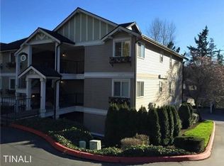 11305 NE 128th St APT C203, Kirkland, WA 98034